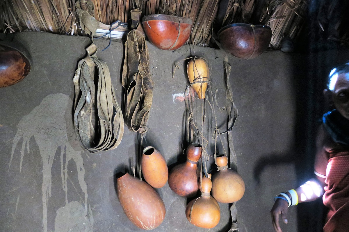 Le tribù della Tanzania interno capanna barabaig